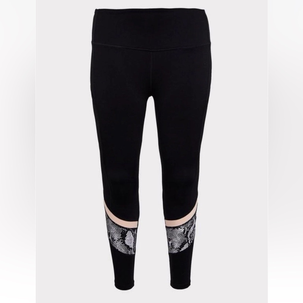 NWOT Torrid Active Leggings - Snakeskin Print - Size 1 (14/16)